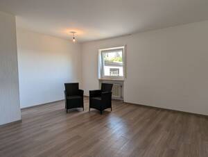 Sonnige 5-Zimmer-Wohnung mit traumhaftem Fernblick – 90513 Zirndorf – Vorschaubild 4