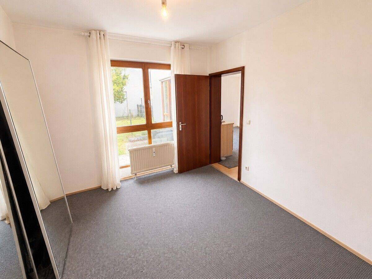 Zentral gelegene 2-Zimmer-Wohnung mit Terrasse und Duplex-Stellplatz in Augsburg – Augsburg – Vorschaubild 7