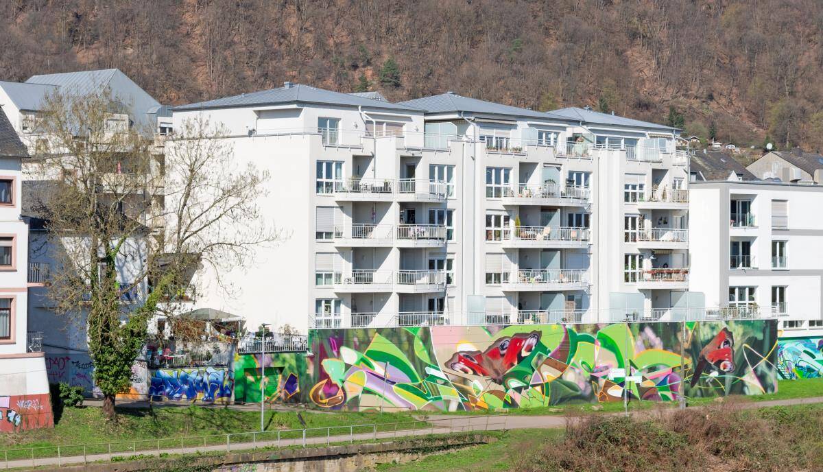 Wohnen mit tollem Moselblick-Attraktive Penthousewohnung mit eigenem Aufzugsausgang an der Mosel – Trier – Bild 1 von 9