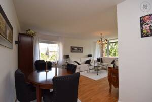 Klassisch-elegant möblierte Wohnung mit Balkon Nähe Rodenkirchener Rheinufer – 50999 Köln – Vorschaubild 4
