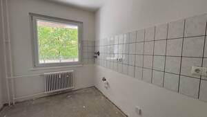 Ruhige 2,5-Zimmer-Wohnung mit Balkon ! 1 Monat KALTMIETFREI! – 45147 Essen – Vorschaubild 4