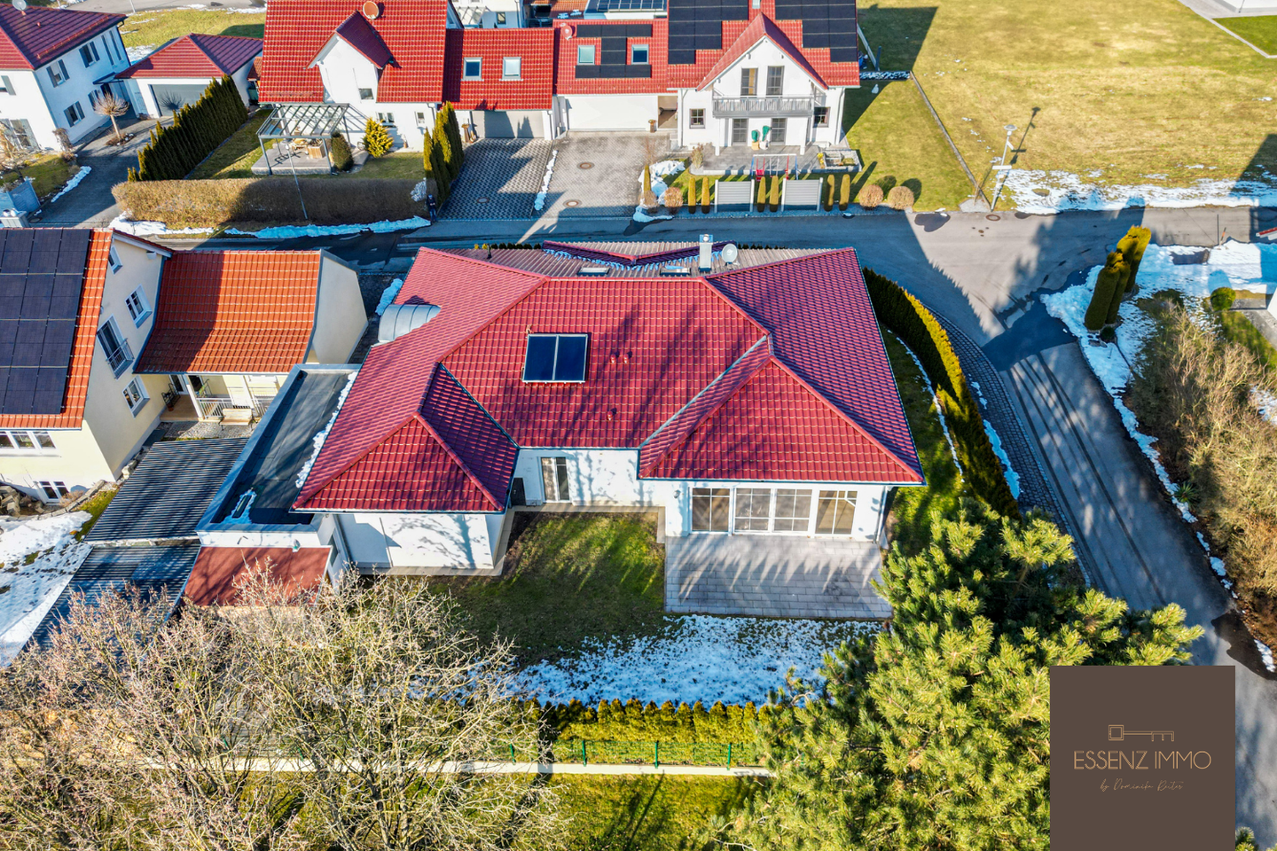 PREIS VERHANDELBAR bei schnellem Interesse | Fünf-Zimmer-Bungalow in Neuburg an der Kammel zu verkaufen | ESSENZ DES FAMILIENLEBENS – Neuburg an der Kammel – Vorschaubild 4
