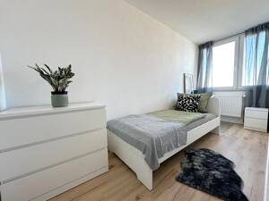 Zwei möblierte Zimmer frei in moderner WG - Wiener Straße 81, Frankfurt-Oberrad!