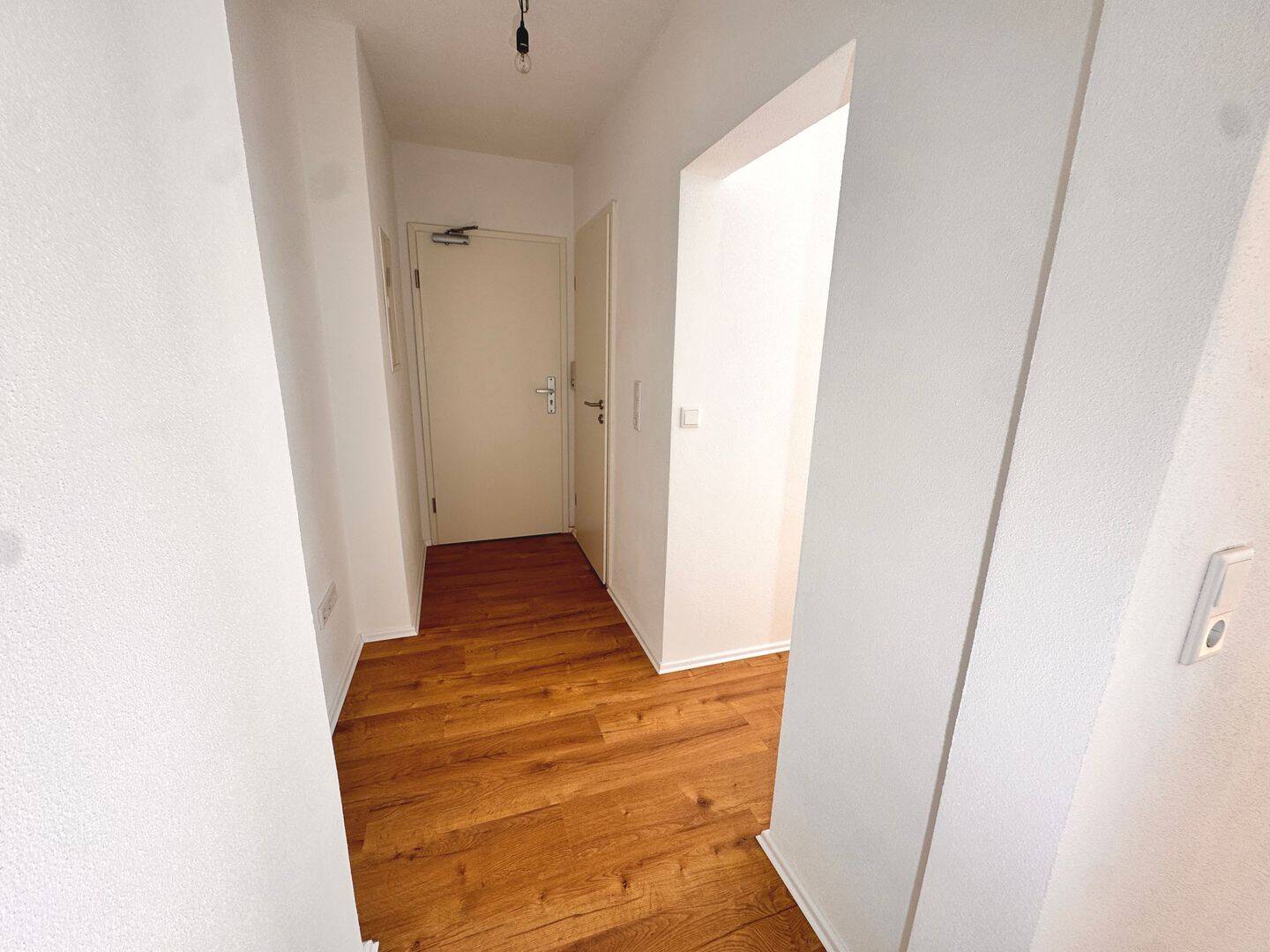 Provisionsfrei – Sanierte 2-Zimmer-Wohnung in Nürnberg – Nürnberg – Vorschaubild 7