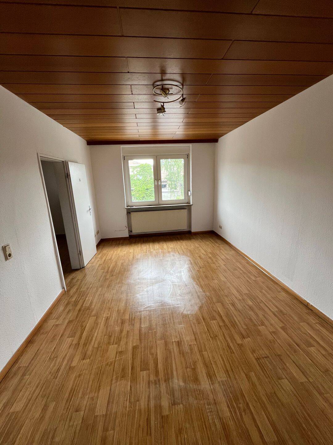 Geräumige Familienwohnung mit 4 Zimmern in Brebach-Fechingen, Saarbrücken – Saarbrücken – Vorschaubild 2
