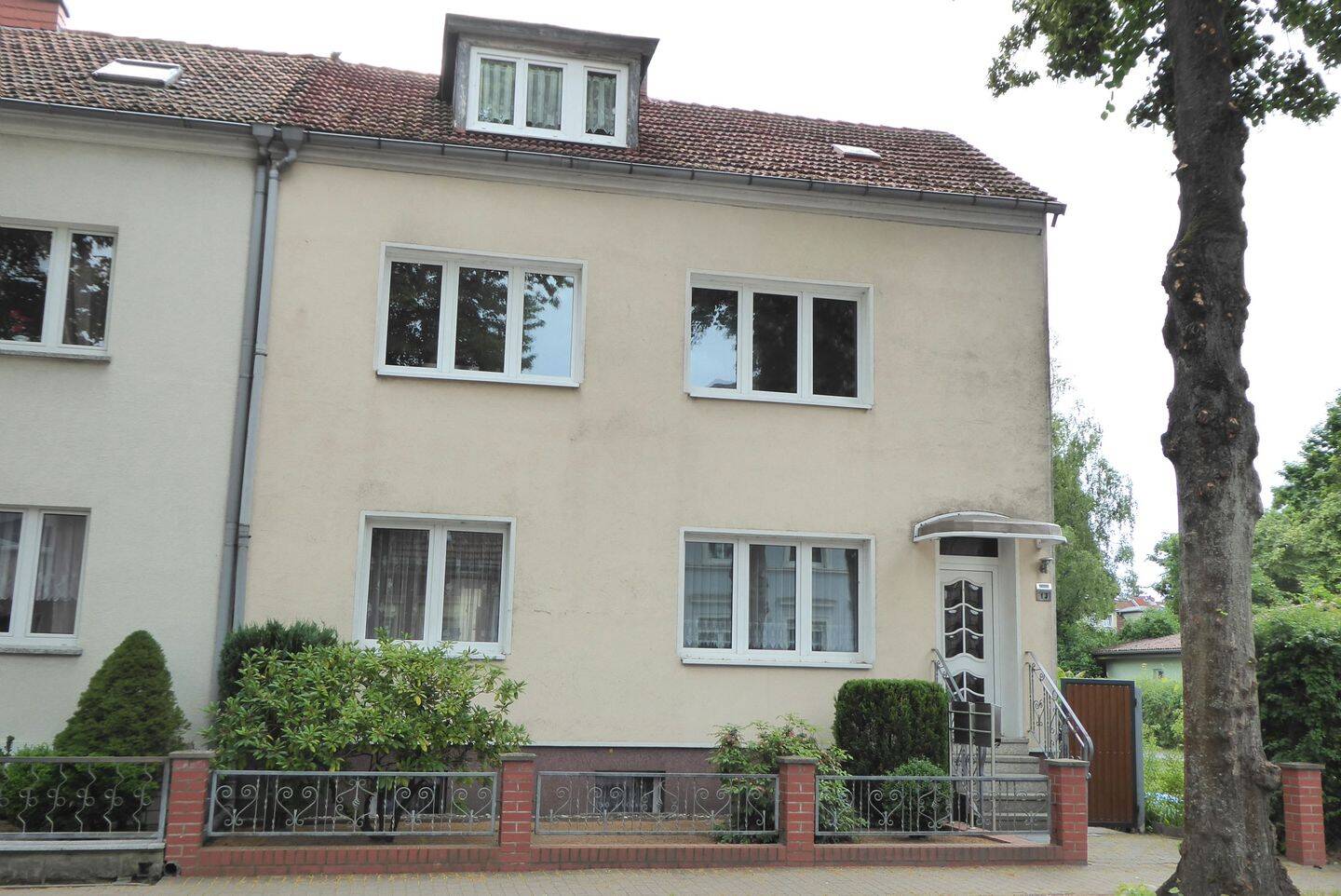Einfamiliendoppelhaushälfte – Perleberg – Bild 1 von 9