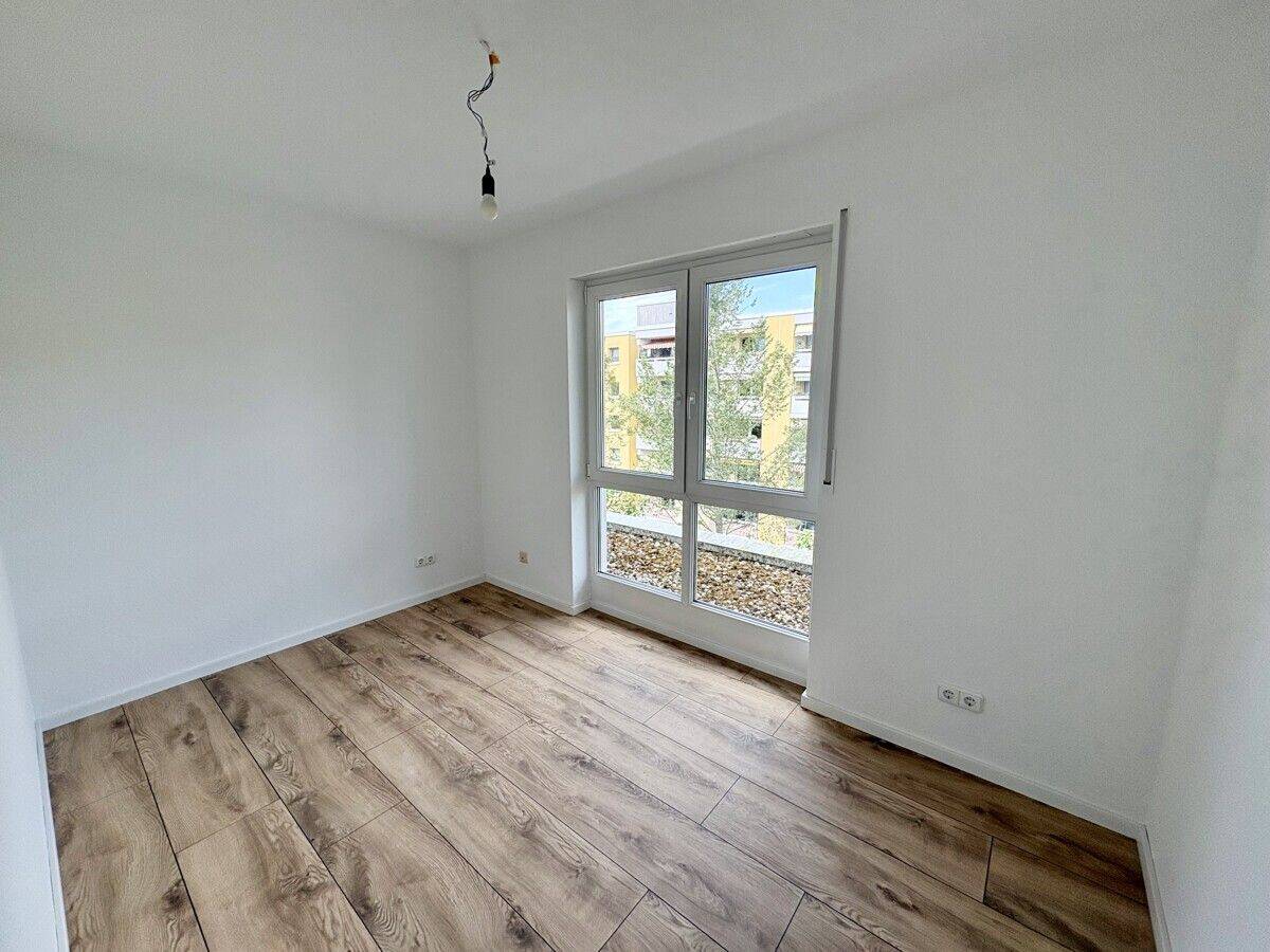 "Penthouse-Feeling" 3-Zimmer-Wohnung mit Dachterrasse in beliebter Wohnlage – Wiesbaden – Vorschaubild 3