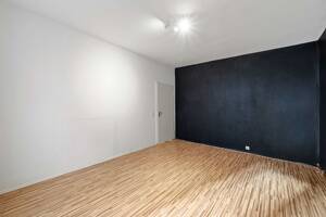 Charmante 3-Zimmer-Altbauwohnung mit Balkon im begehrten Stuttgart-West – 70197 Stuttgart – Vorschaubild 2