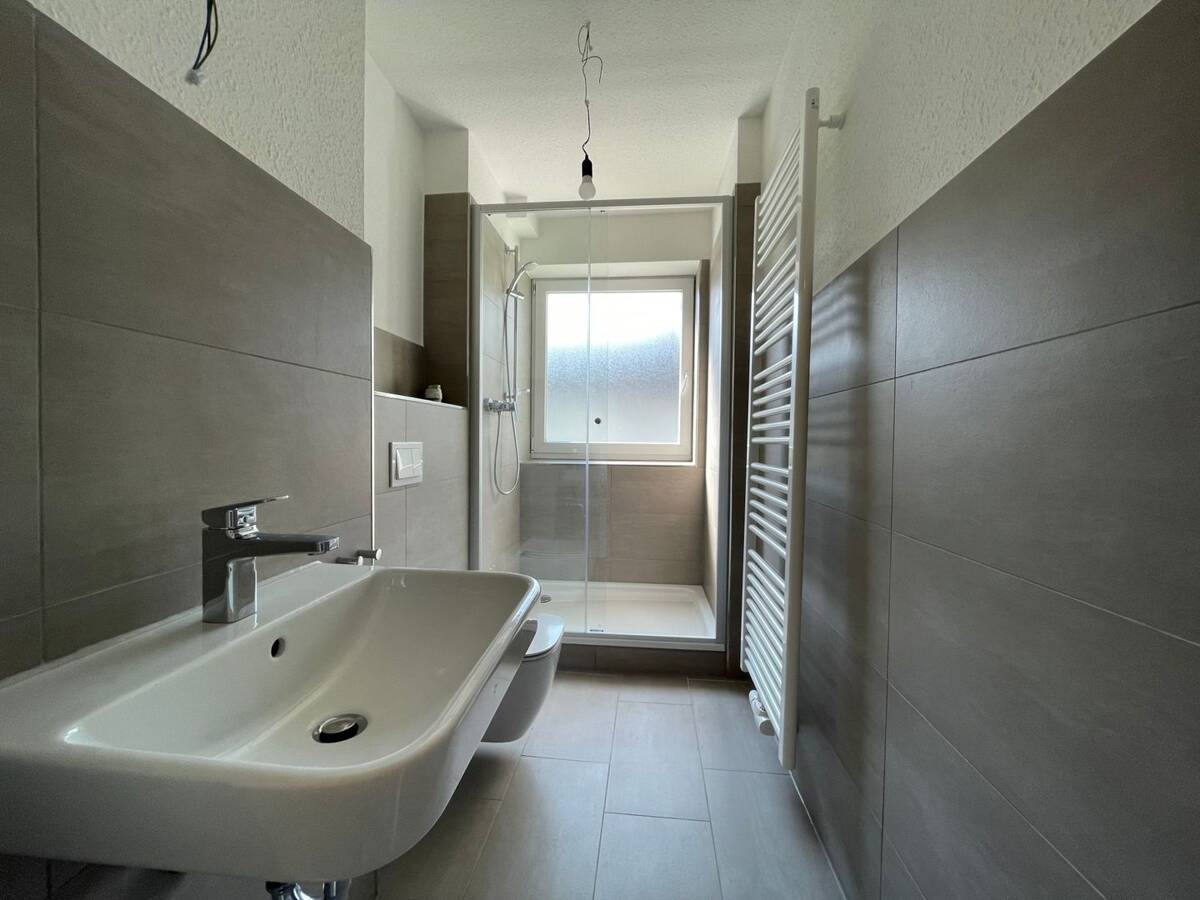 *Erstbezug nach Kernsanierung*Tageslichtbad*Balkon* – 45357 Essen – Bild 1 von 9