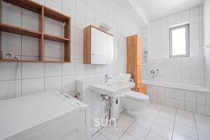 MODERNISIERTE ALTBAUWOHNUNG MIT KAMIN & BALKON IM GRÜNEN - 4 Zimmer auf 100m² in Darmstadt-Arheilgen – 64291 Darmstadt – Vorschaubild 7