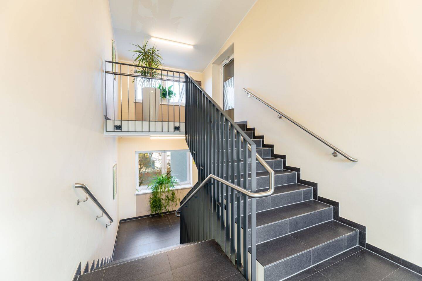 HEGERICH: Stilvolles, modernes Apartment mit garantierten Mieteinnahmen am Golfplatz Fürth – Fürth – Vorschaubild 5