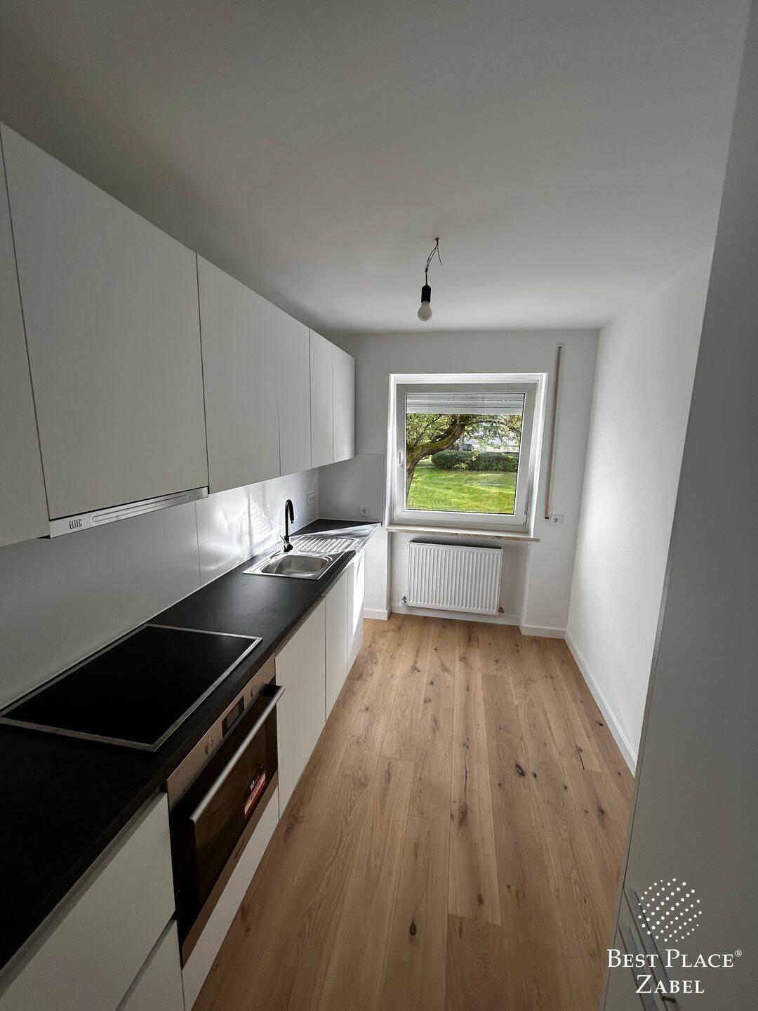 Umfassend sanierte 3-Zimmer-Wohnung in Muenchen-Hadern in naturnaher Lage