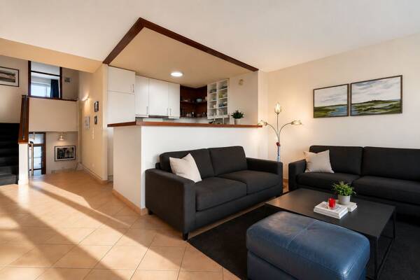 Etagenwohnung in 50858 Köln mit 113 m² kaufen