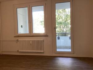 Willkommen Zuhause: gemütliche 3-Zimmer-Wohnung mit Balkon – 33609 Bielefeld – Vorschaubild 3