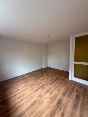 Schöne 4-Zimmer-Wohnung mit Einbauküche in Kiel – 24143 Kiel – Vorschaubild 9