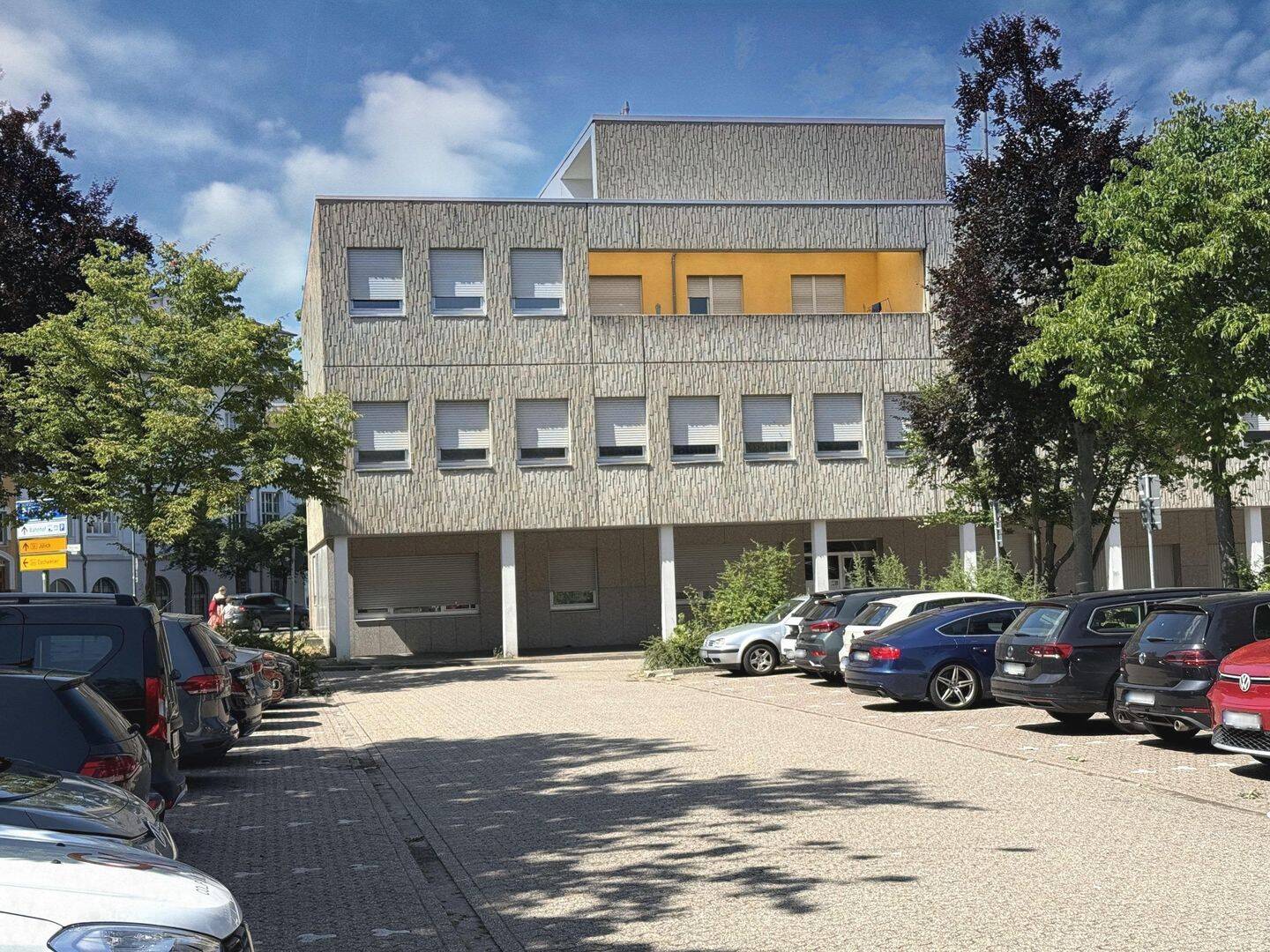 Wohn- und Geschäftshaus in exponierter Lage von Düren