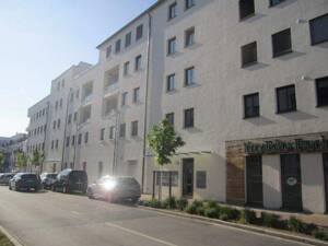 Schöne 3 Zimmer Wohnung mit Loggia in den Malzböden in Fürth – 90763 Fürth – Vorschaubild 2
