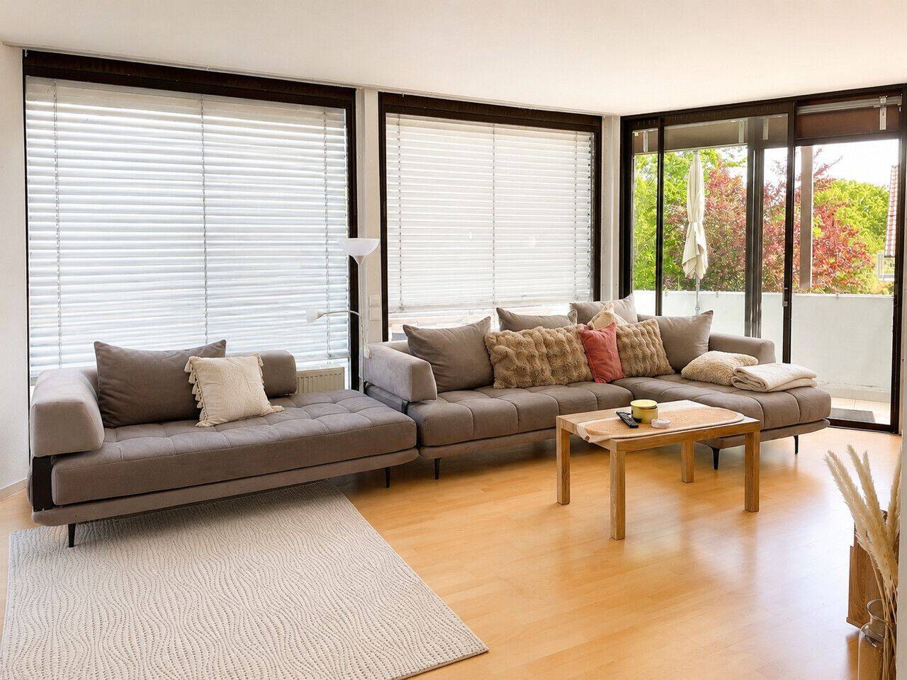 Barrierefreie, renovierte 2 Zimmer Wohnung mit Balkon und Einbauküche in Wölfersheim