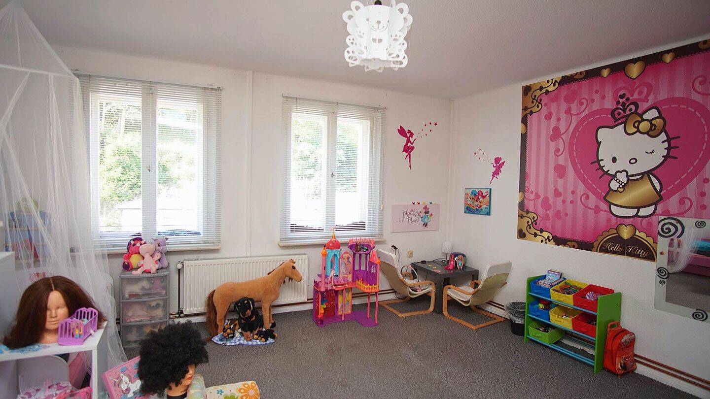 Einfamilienhaus mit etwa 200 m² großer Halle und Werkstatt in Struwenberg mit Bahnanbindung – Hohenfinow – Vorschaubild 6