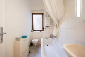 Provisionsfrei! Charmante vermietete 2-Zimmer-Altbau-Wohnung (ca.51 m²)+Balkon in der Südweststadt – 76137 Karlsruhe – Vorschaubild 8