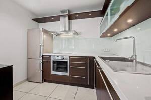 Kombination aus 2 x 2-Zi-Wohnungen mit großer Terrasse und Balkon im 1. OG – 80469 München – Vorschaubild 6
