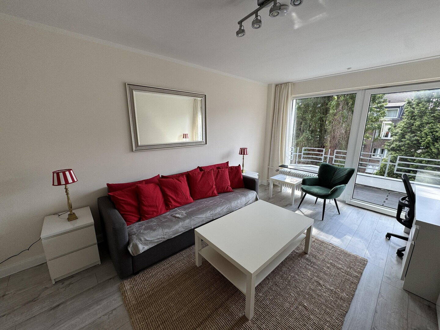 Schicke Single-Wohnung in Düsseldorfer Altstadt in Rheinnähe -Ohne Provision- – Düsseldorf – Bild 1 von 9