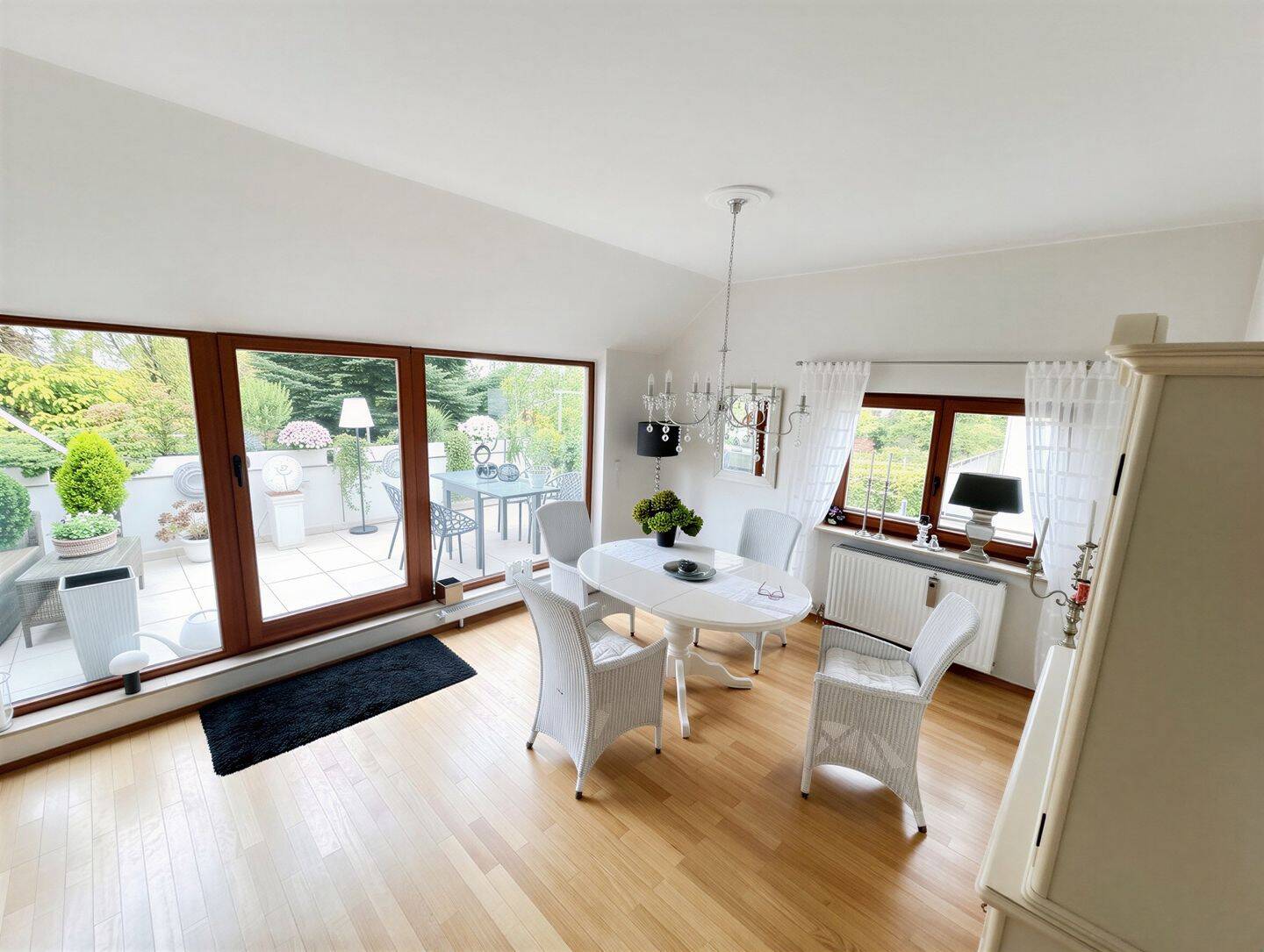 Naturblick inklusive Maisonette - Wohnung mit Kamin, Loggia und eigenem Eingang in Essen-Heidhausen – Essen – Vorschaubild 2