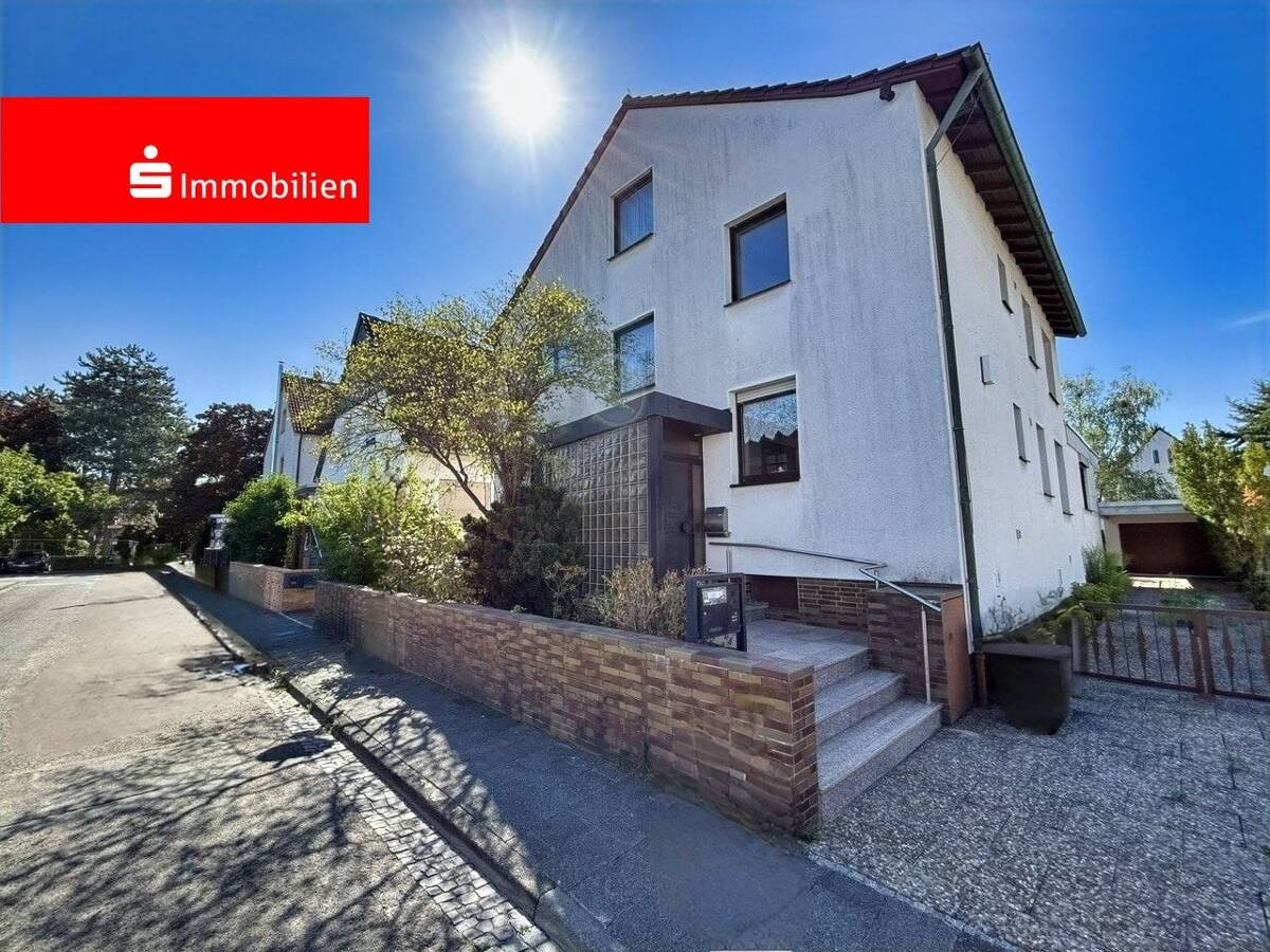 Großzügiges Zweifamilienhaus in beliebter Wohnlage – 64291 Darmstadt – Bild 1 von 9