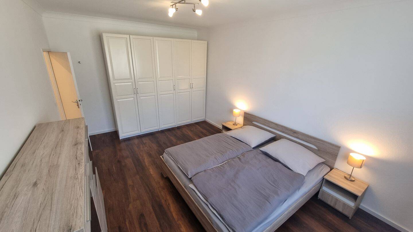 Möblierte Wohnung ~108m² befristet 12-36 Monate 4,5 Zimmer,2 Balkone, 2 Bäder – Berlin – Vorschaubild 6