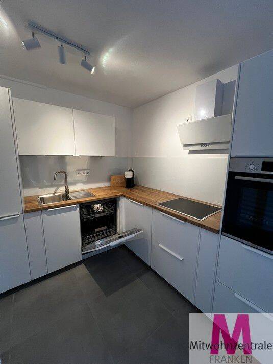 Moderne neu möblierte 2-Zimmer-Wohnung an der Burg – Nürnberg – Vorschaubild 5
