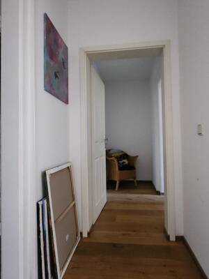 „Altbau trifft Stadtpark – großzügige 5-Zimmer-Wohnung mit Parkett & Einbauküche“ – 90762 Fürth – Vorschaubild 5