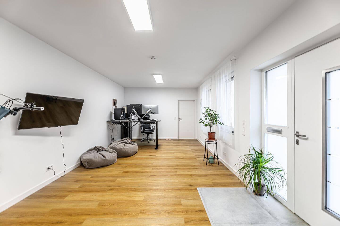 HEGERICH: Wohnen oder investieren: Sanierte 2-Zimmer-Wohnung in gefragter Nordlage Nürnbergs – Nürnberg – Vorschaubild 2