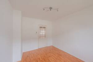 Einziehen und wohlfühlen: Frisch vorbereitete 3-Zimmer-Wohnung – 22177 Hamburg – Vorschaubild 8