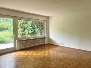 "Garten statt Balkon: Familienfreundliche 4,5 Zimmer in Stuttgart-Sillenbuch" – 70619 Stuttgart – Vorschaubild 2