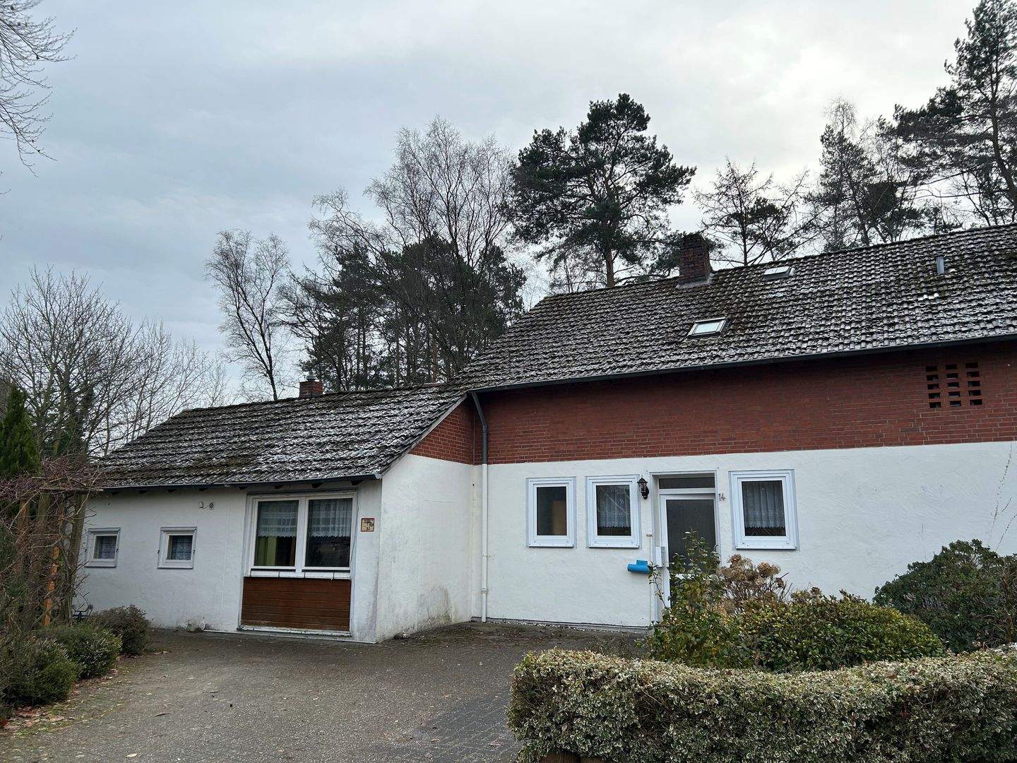Bezugsfreie Doppelhaushälfte mit Potenzial im Oldenburger Stadtsüden