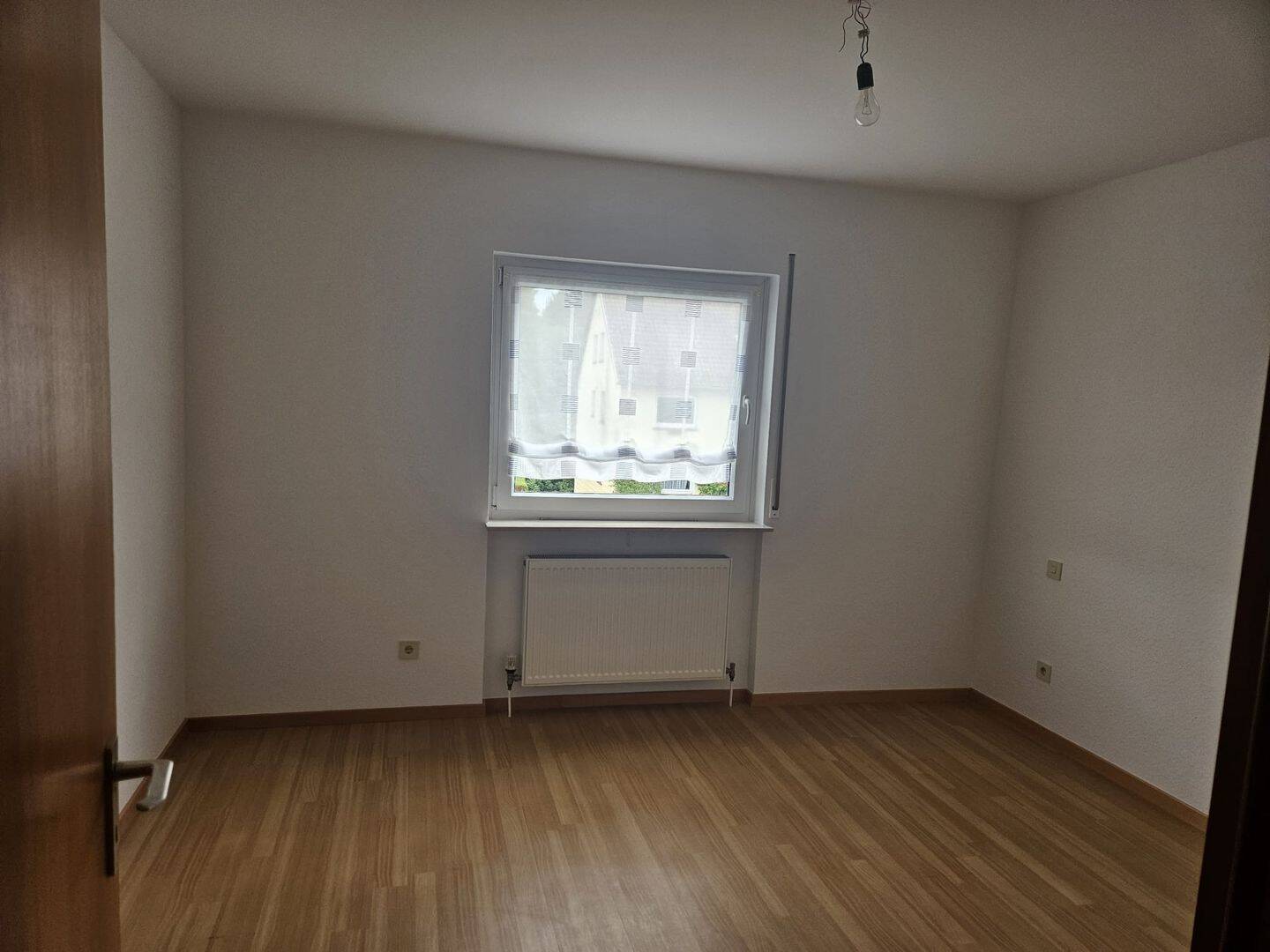 sanierte 2 Zimmerwohnung in Top Lage von St. Ingbert zu vermieten – Sankt Ingbert – Vorschaubild 8