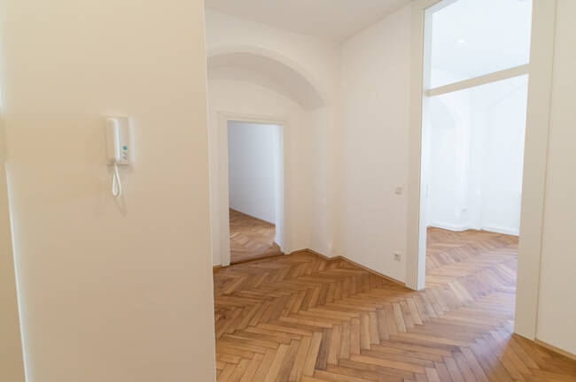 Wohnen an der Theresienstraße + Altstadt Ingolstadt + ca. 130 m² + 3 ZKB + Saniert! – Ingolstadt – Vorschaubild 6