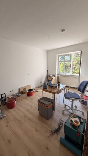 Hübsche 3-Raum-Wohnung mit Loggia direkt an der Fachhochschule! – 99085 Erfurt – Vorschaubild 4