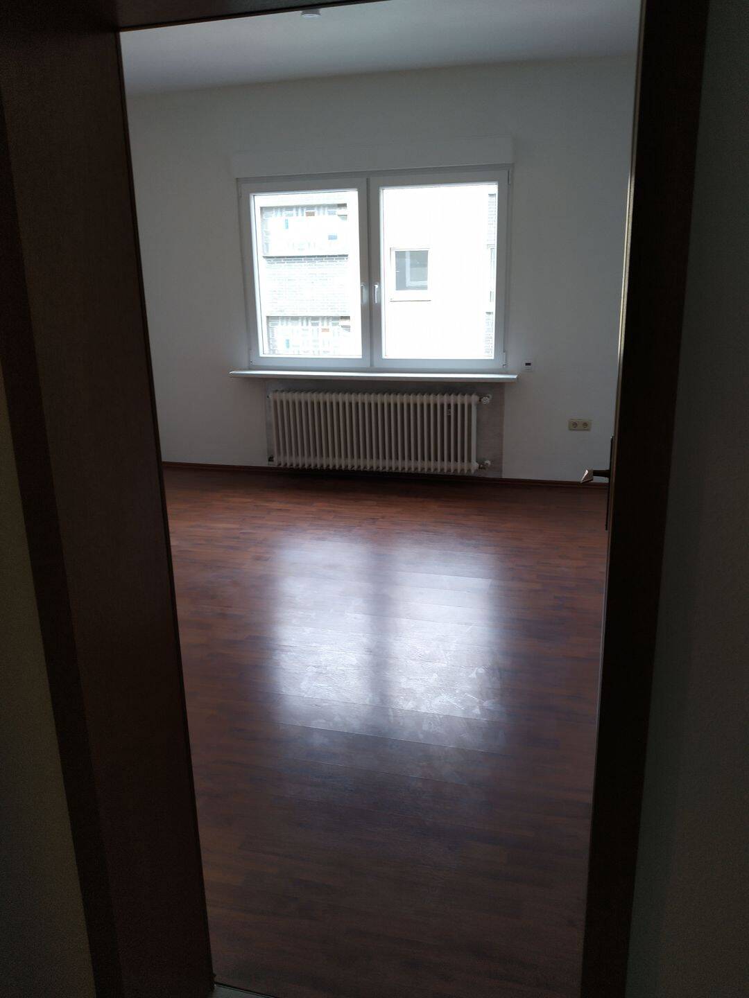 schöne 3 Zimmerwohnung mit großer Wohnküche und Außenjalousienenin Duisburg Duissern – Duisburg – Vorschaubild 6