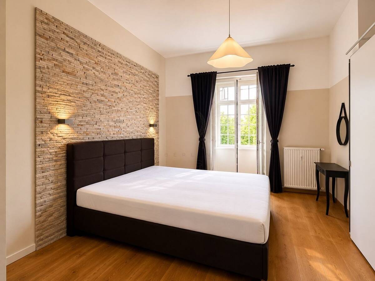 Lichtdurchflutete Wohnung mit Blick zur idyllischen Parkanlage-3 Zi. inklusive moderner Einbauküche! – 13125 Berlin – Bild 1 von 9