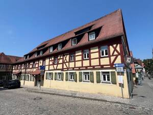 Geräumige 4,5-Zimmer-Wohnung im Herzen von Emskirchen