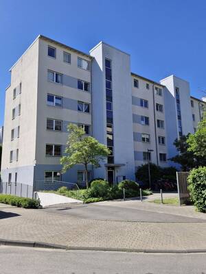 Helle und großzügig geschnittene Etagenwohnung in Köln-Ehrenfeld, ca. 93 m²