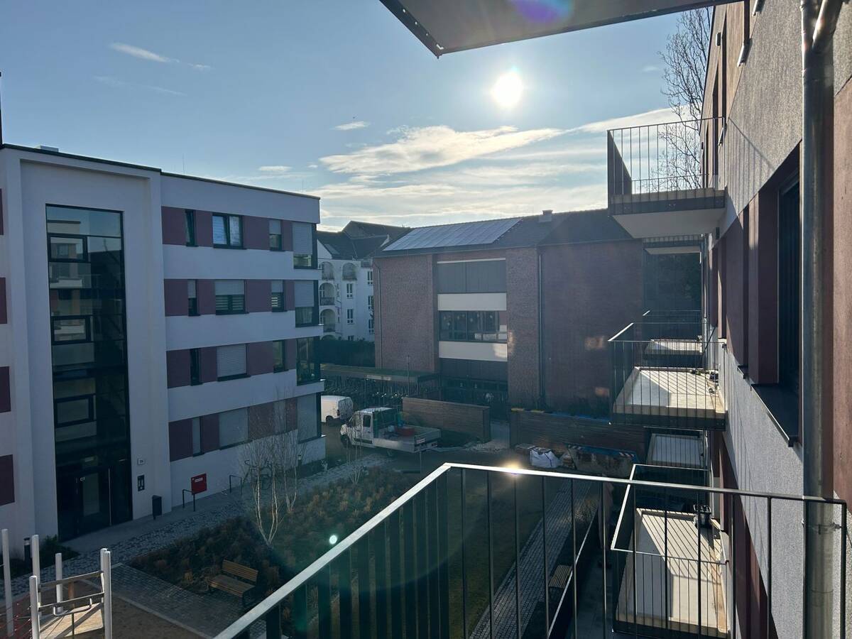 Traumhafte 3-Zimmer-Wohnung mit Balkon und Einbauküche | ab sofort verfügbar! – 40477 Düsseldorf – Bild 1 von 8