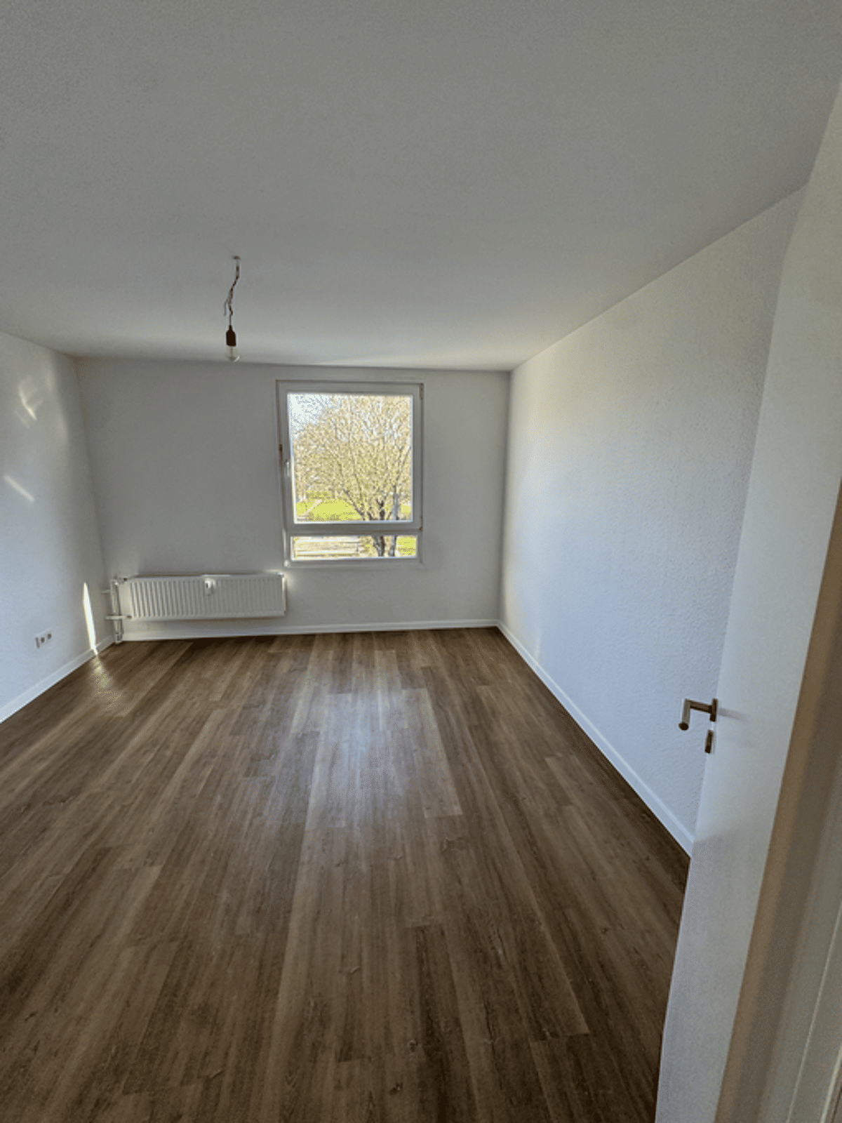 Moderne 3-Zimmer-Wohnung mit Balkon! – 45279 Essen – Bild 1 von 9