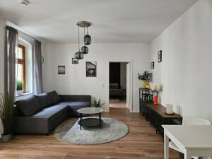 Mit Video: Saniertes 2-Raum-Apartment mit Balkon (mit oder ohne Möblierung)