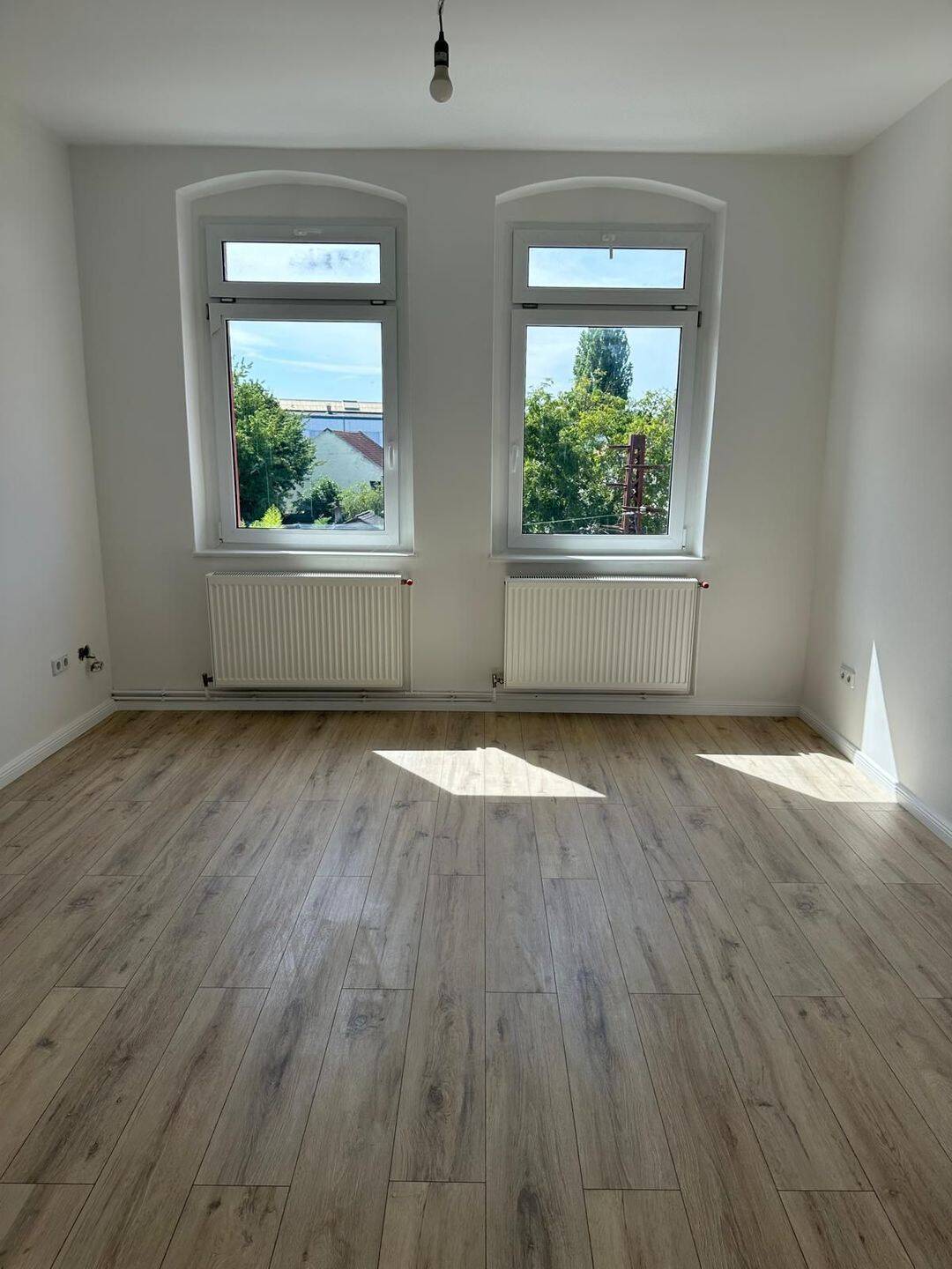 Frisch sanierte 2-Zimmer-Wohnung mit Einbauküche – Magdeburg – Vorschaubild 8