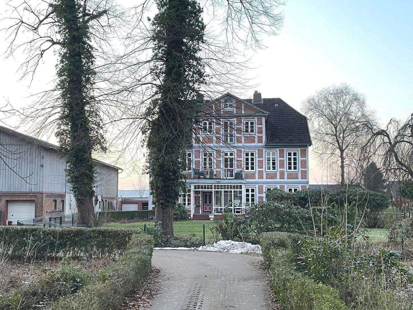 Vermietung einer 3 Zimmer Wohnung im Gutshaus-Anbau, EG und DG, ca. 82,2 m² Wohn- und Nutzfläche mit West- Balkon in 21129 Hamburg-Francop – Hamburg – Vorschaubild 5