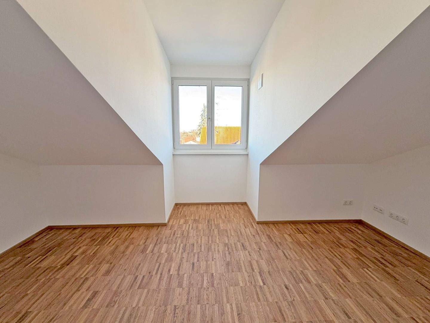 Bezug ab sofort! Großzügige 4-Zi.-DG-Neubauwohnung mit Loggia – Markt Schwaben – Vorschaubild 3