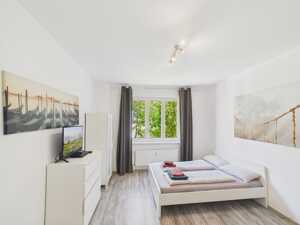 Gut geschnittene 2-Zimmer-Wohnung mit sonnigem Balkon – 10559 Berlin – Vorschaubild 4