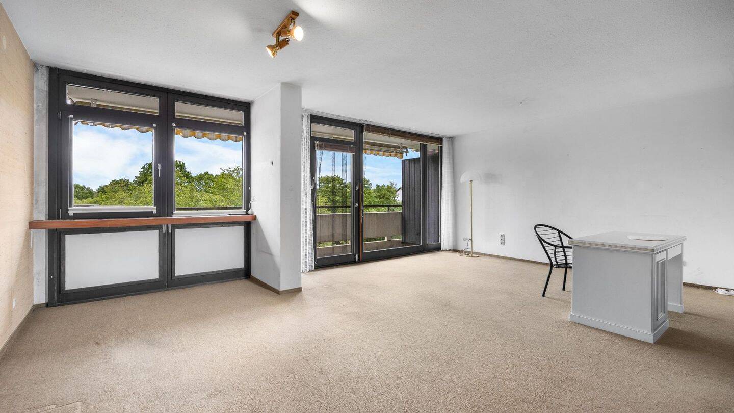 Ruhig und sonnig in Forstenried: Helle Wohnung mit Süd-Balkon zum Selbstgestalten – München – Vorschaubild 2